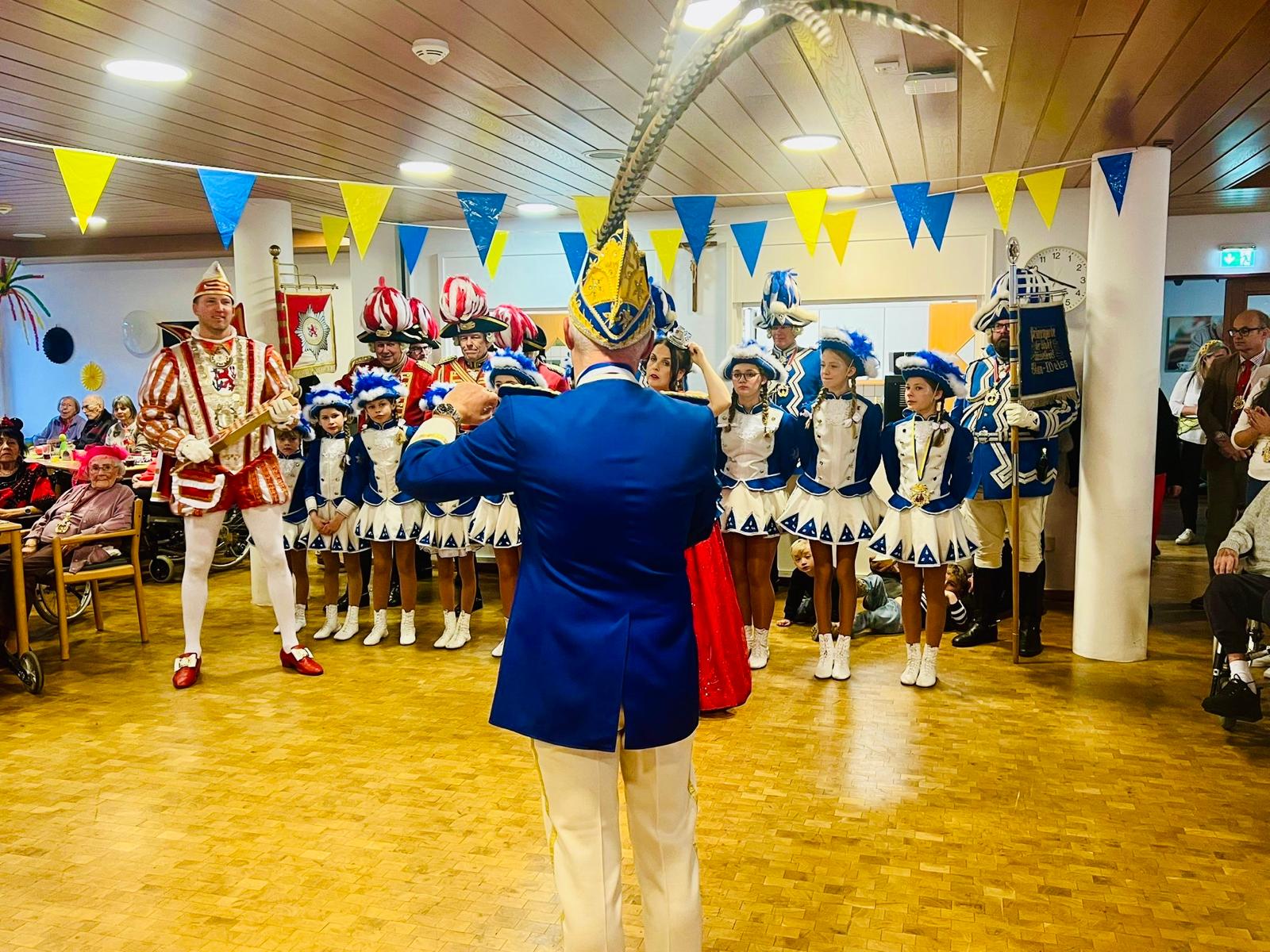 Altersheim-Sitzung: Ein karnevalistischer Nachmittag voller Lachen 🎭🎉