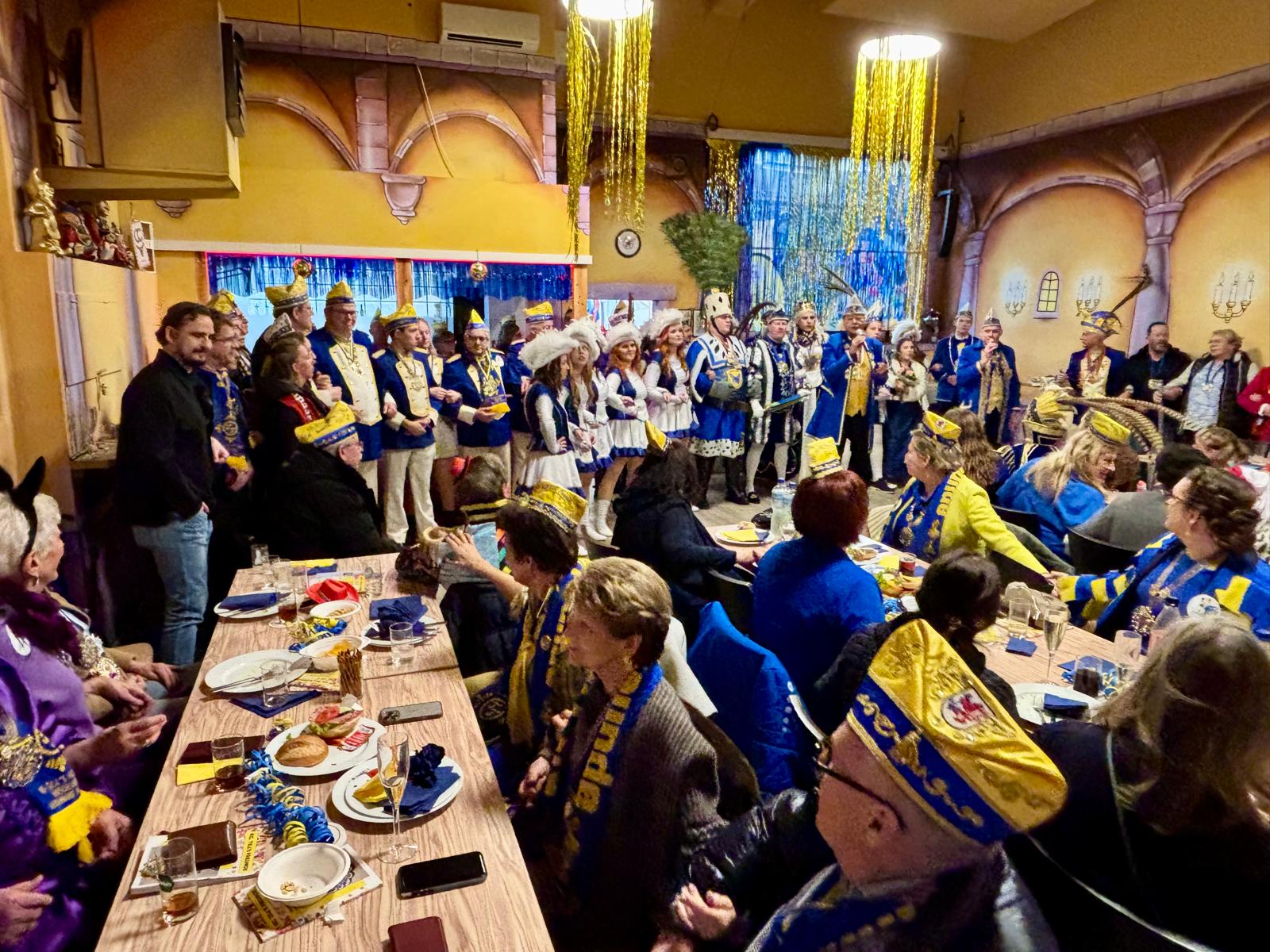 Richtfest in der Wagenbauhalle – Karneval zum Anfassen bei Till’s Freunde 🎭✨